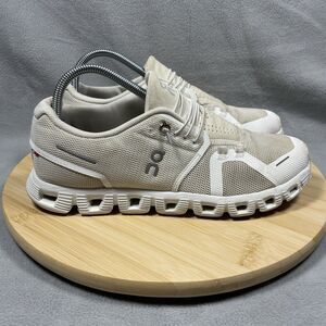 On Cloud 5 Women’s Size US 8.5 White Athletic Running Shoes Sneakers